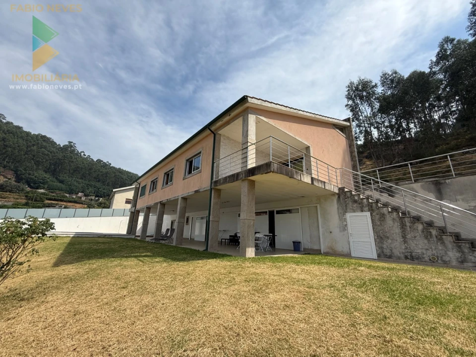 Moradia T4 para Venda em Cendufe Foto 30