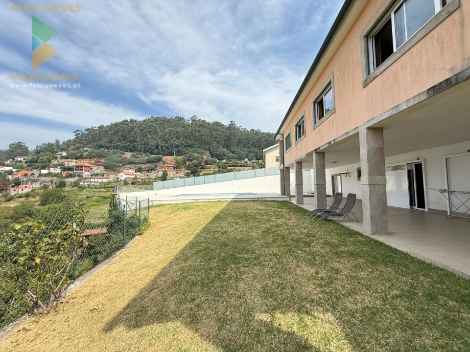 Moradia T4 para Venda em Cendufe Foto 34