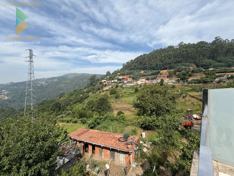 Moradia T4 para Venda em Cendufe Foto 38