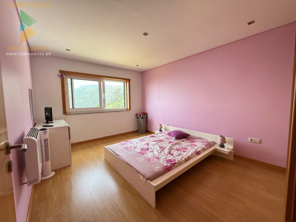 Moradia T4 para Venda em Cendufe Foto 62