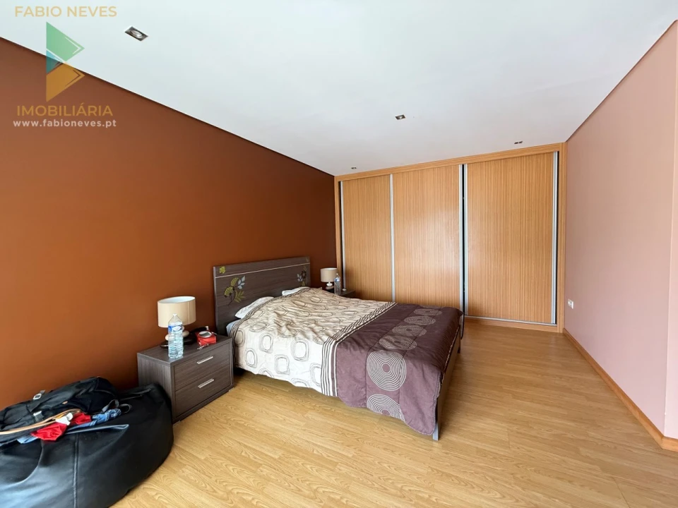 Moradia T4 para Venda em Cendufe Foto 65