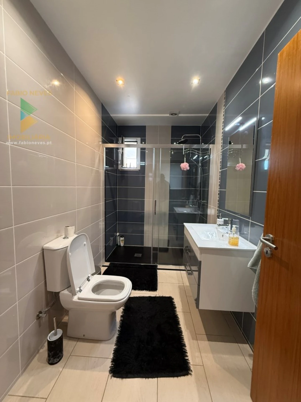 Moradia T4 para Venda em Cendufe Foto 89