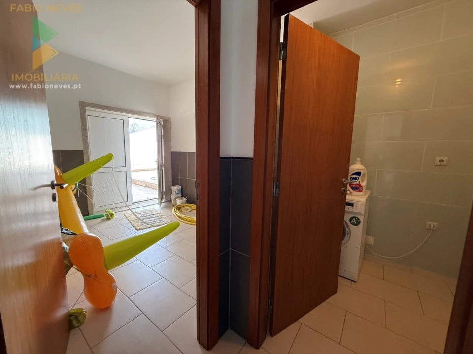 Moradia T4 para Venda em Cendufe Foto 92