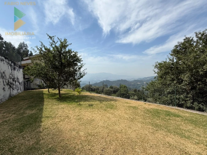 Moradia T4 para Venda em Cendufe Foto 28