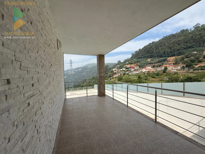 Moradia T4 para Venda em Cendufe Foto 69