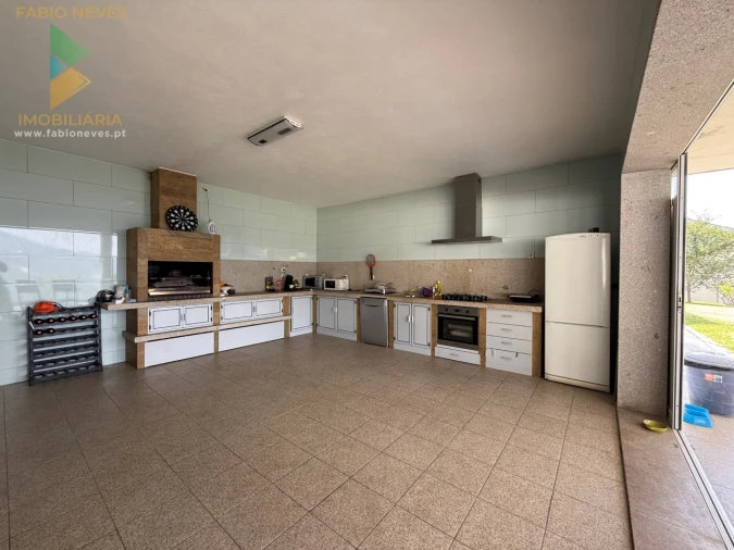 Moradia T4 para Venda em Cendufe Foto 78