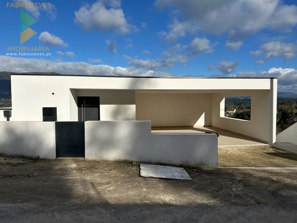 Moradia T3 para Venda em Ribeira Foto 6