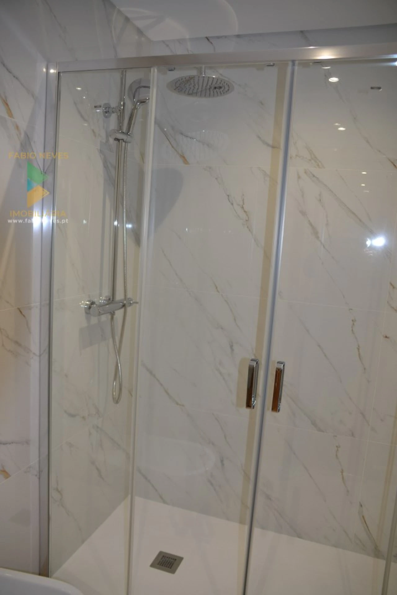 Moradia T3 para Venda em Ribeira Foto 41