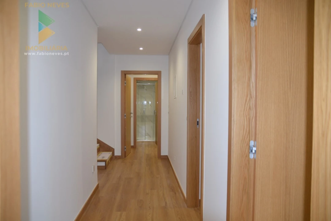 Moradia T3 para Venda em Ribeira Foto 42