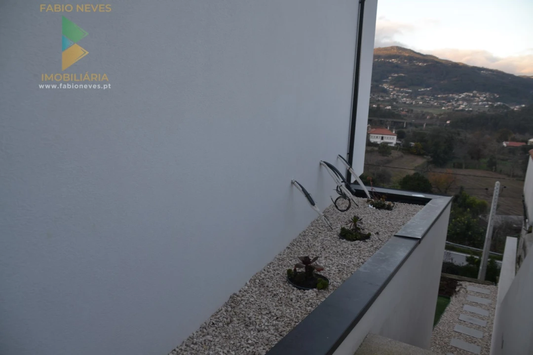 Moradia T3 para Venda em Ribeira Foto 61