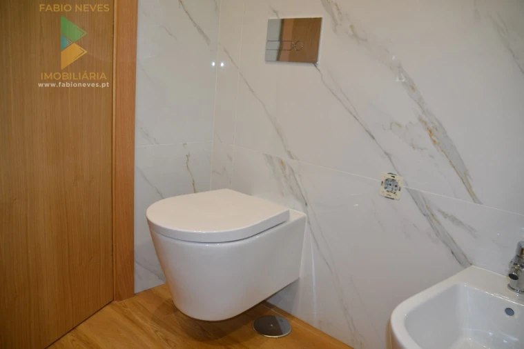 Moradia T3 para Venda em Ribeira Foto 45