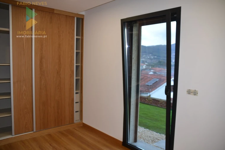 Moradia T3 para Venda em Ribeira Foto 50