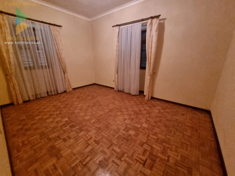 Moradia T6 para Venda em Cerdal Foto 18