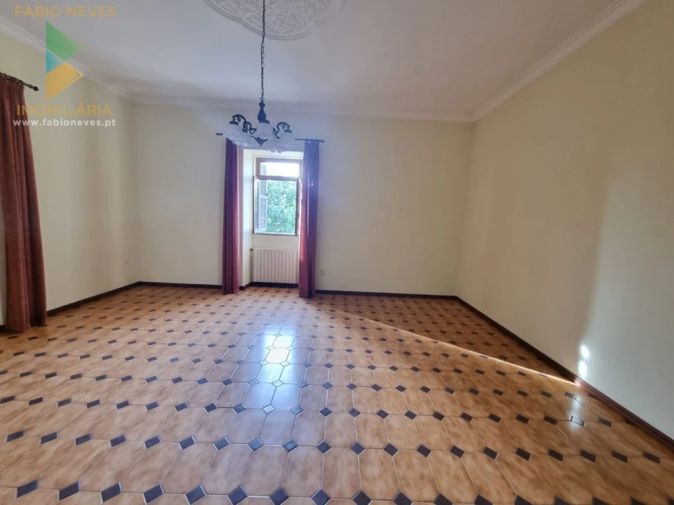 Moradia T6 para Venda em Cerdal Foto 25