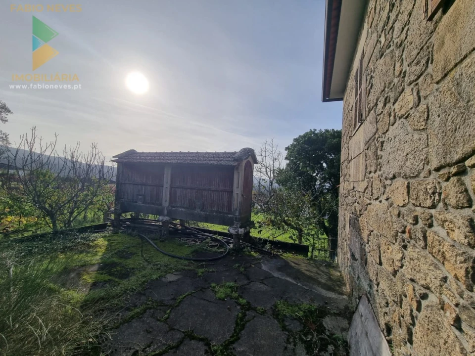 Moradia T6 para Venda em Cerdal Foto 34