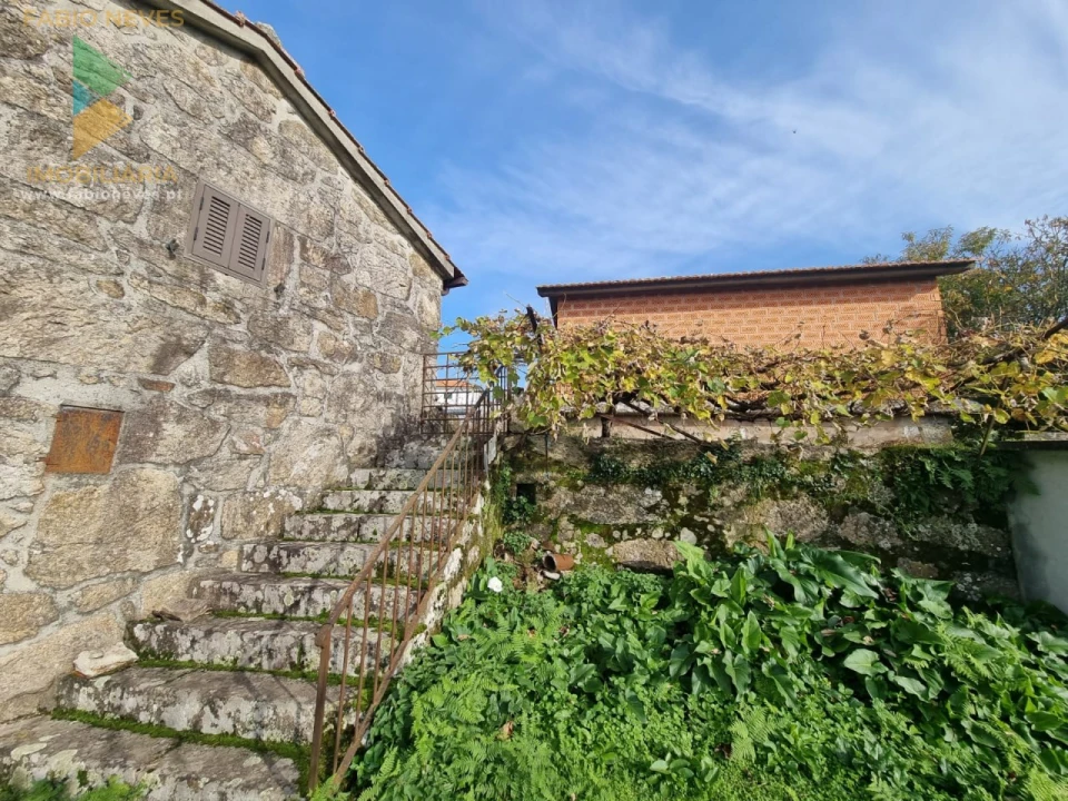 Moradia T6 para Venda em Cerdal Foto 49