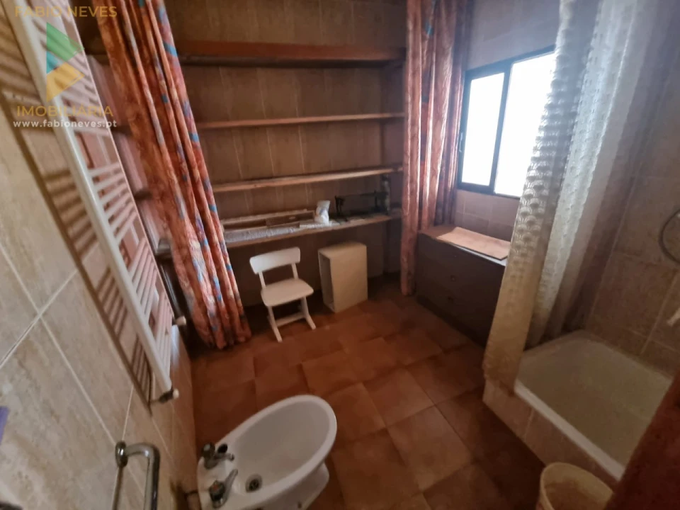 Moradia T6 para Venda em Cerdal Foto 64