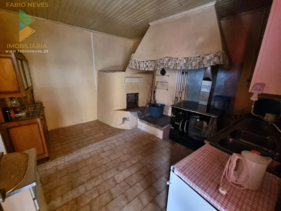 Moradia T6 para Venda em Cerdal Foto 65