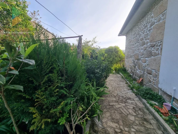 Moradia T6 para Venda em Cerdal Foto 29