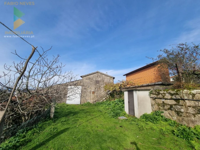 Moradia T6 para Venda em Cerdal Foto 44