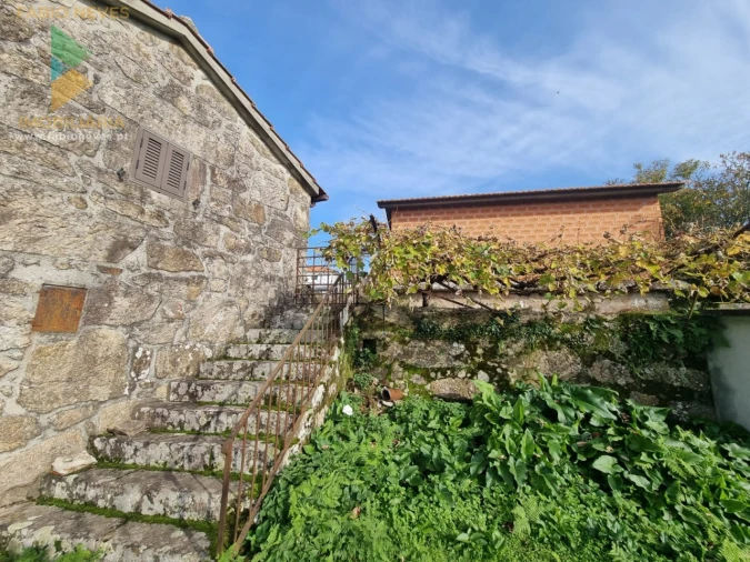 Moradia T6 para Venda em Cerdal Foto 49