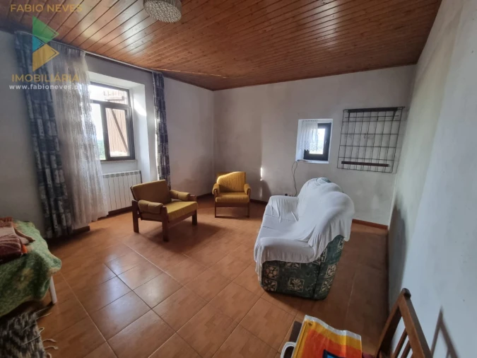 Moradia T6 para Venda em Cerdal Foto 58