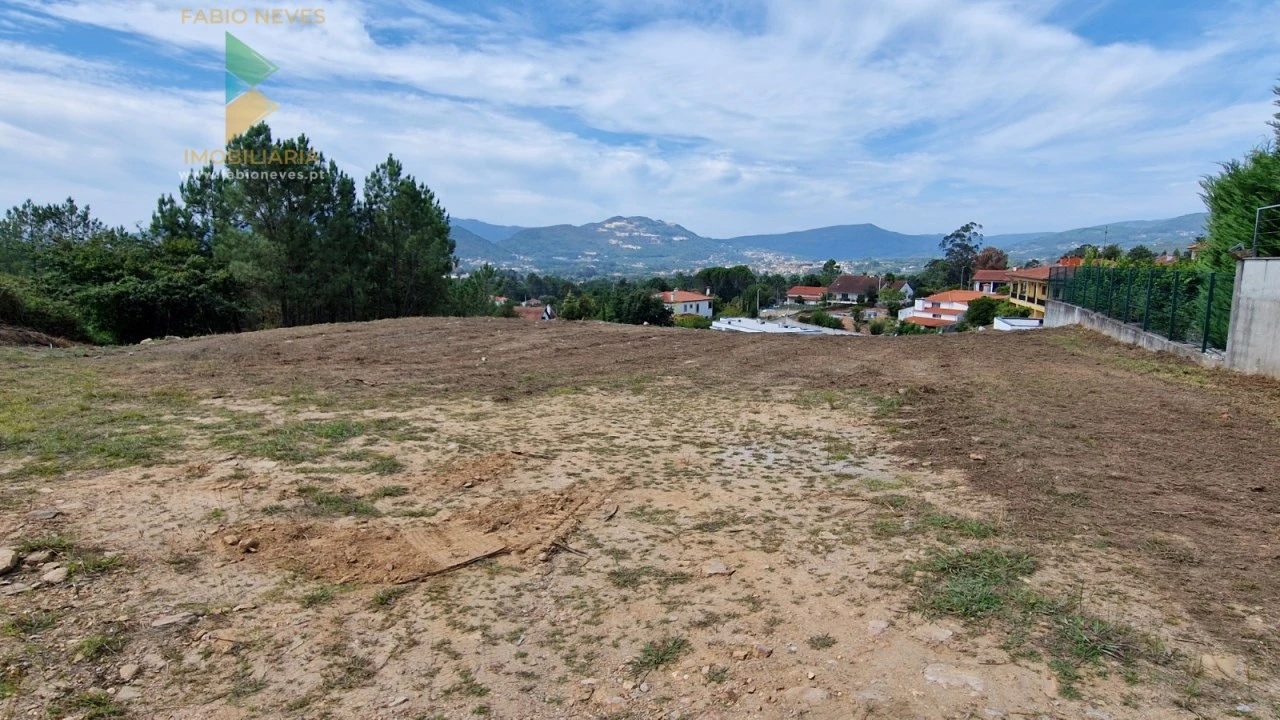 Terreno para Venda em Arca e Ponte de Lima Foto 1