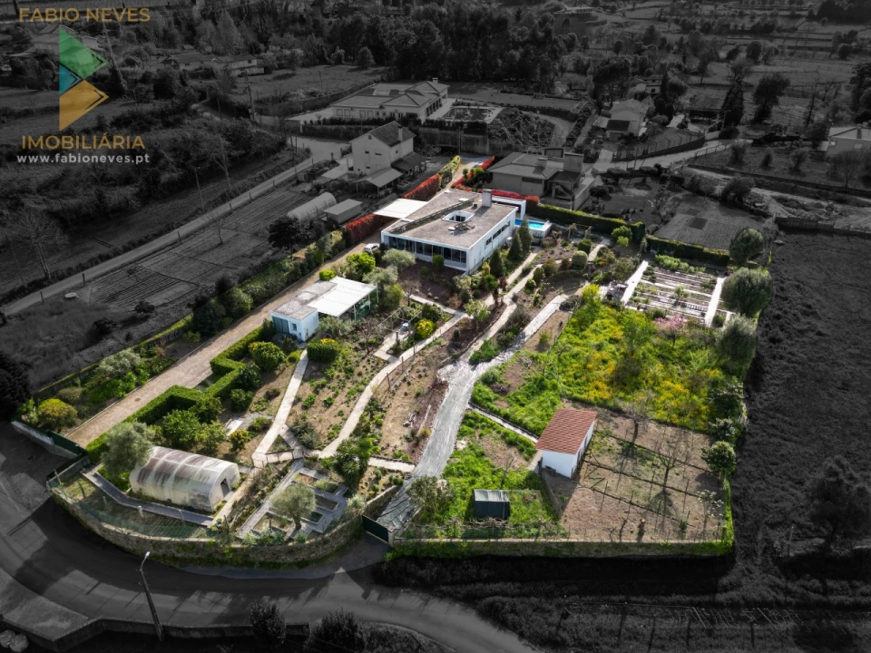 Moradia T4 para Venda em Gemieira Foto 66