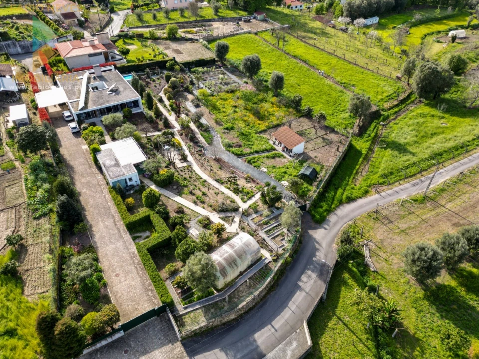 Moradia T4 para Venda em Gemieira Foto 64