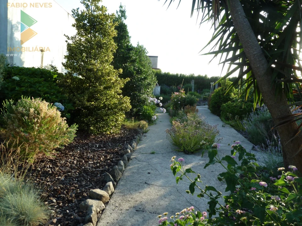 Moradia T4 para Venda em Gemieira Foto 59