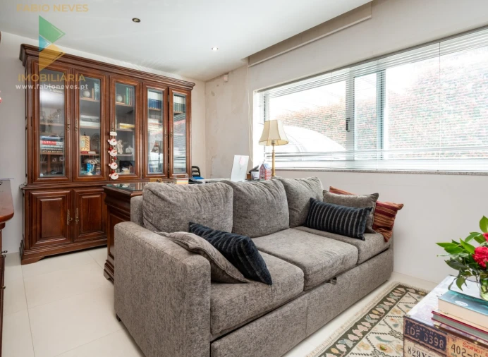 Moradia T4 para Venda em Gemieira Foto 24