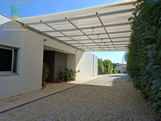 Moradia T4 para Venda em Gemieira Foto 4