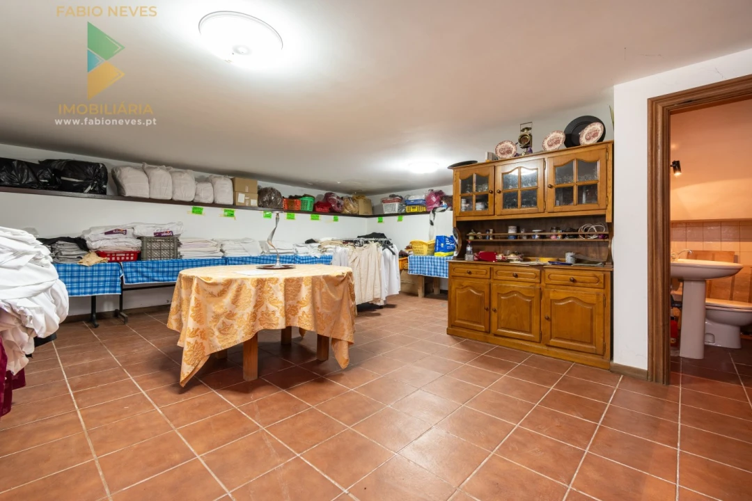 Quinta T6 para Venda em Correlhã Foto 136