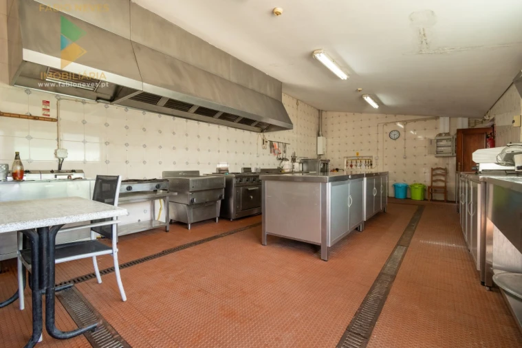 Quinta T6 para Venda em Correlhã Foto 92