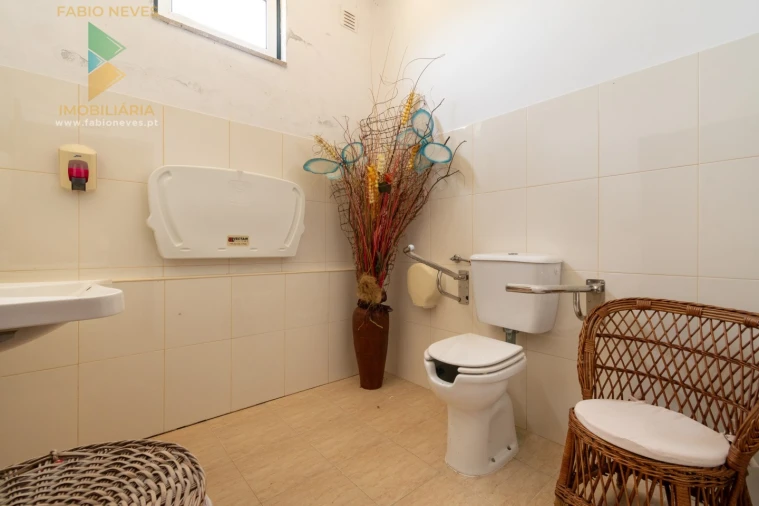 Quinta T6 para Venda em Correlhã Foto 97