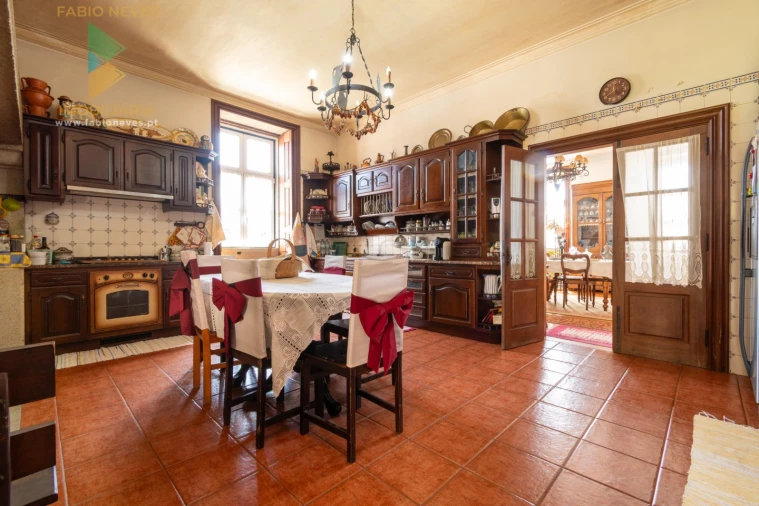 Quinta T6 para Venda em Correlhã Foto 100