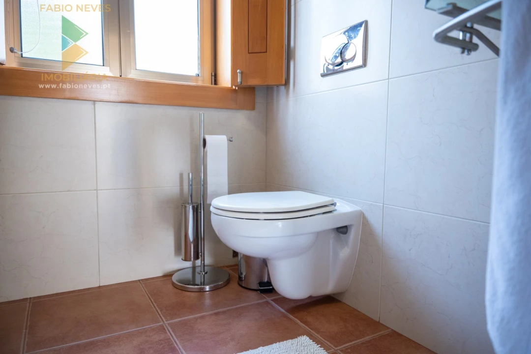 Moradia T4 para Venda em Calheiros Foto 42