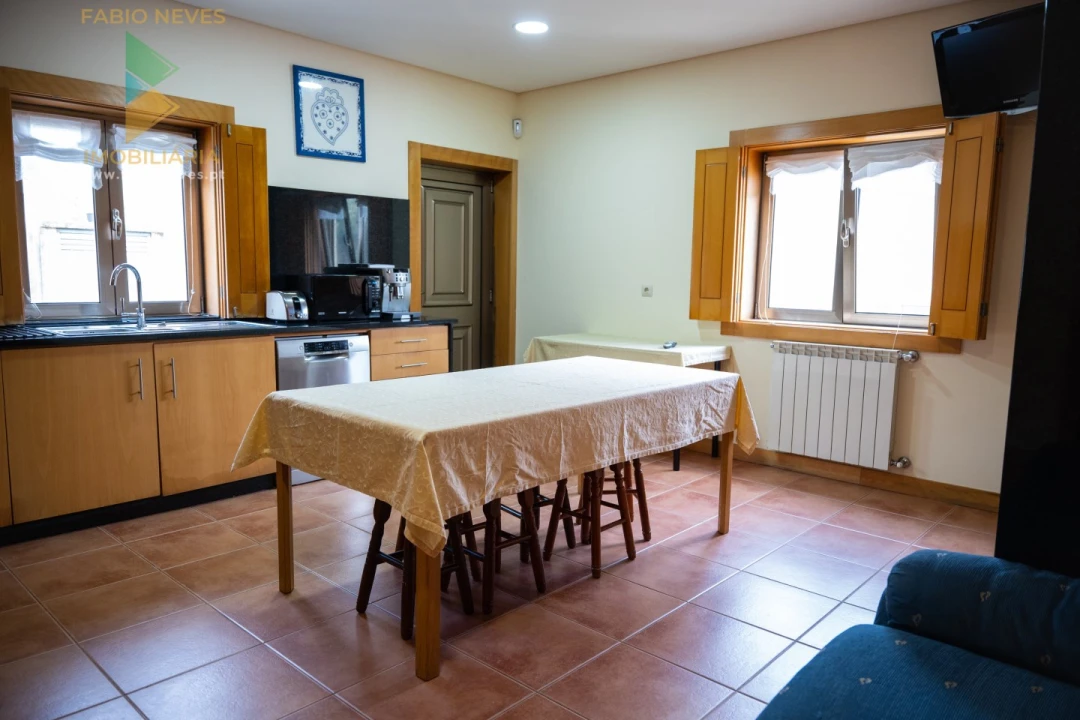 Moradia T4 para Venda em Calheiros Foto 43