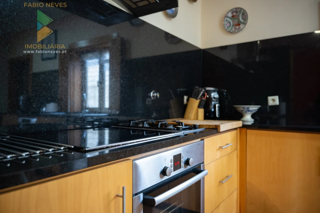 Moradia T4 para Venda em Calheiros Foto 48