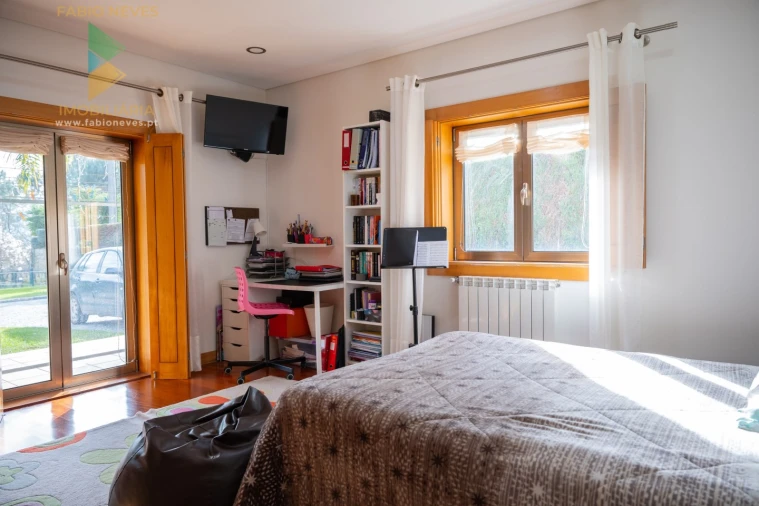 Moradia T4 para Venda em Calheiros Foto 27