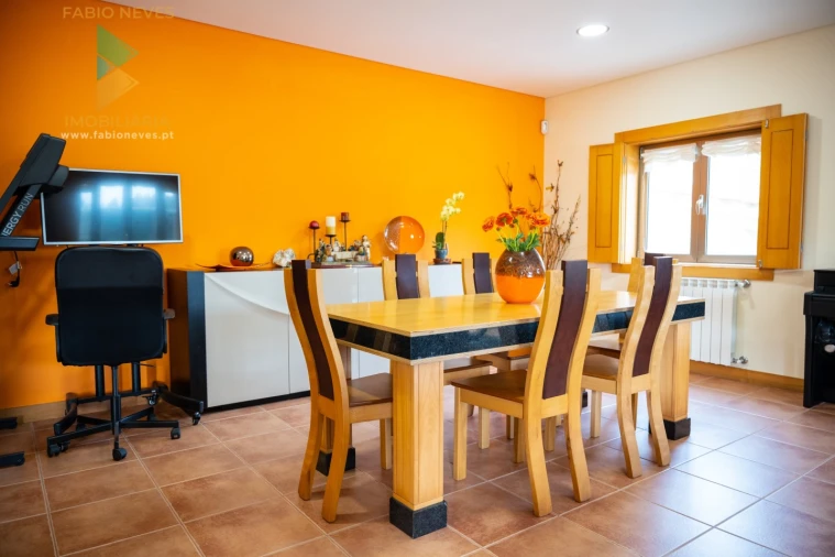 Moradia T4 para Venda em Calheiros Foto 50