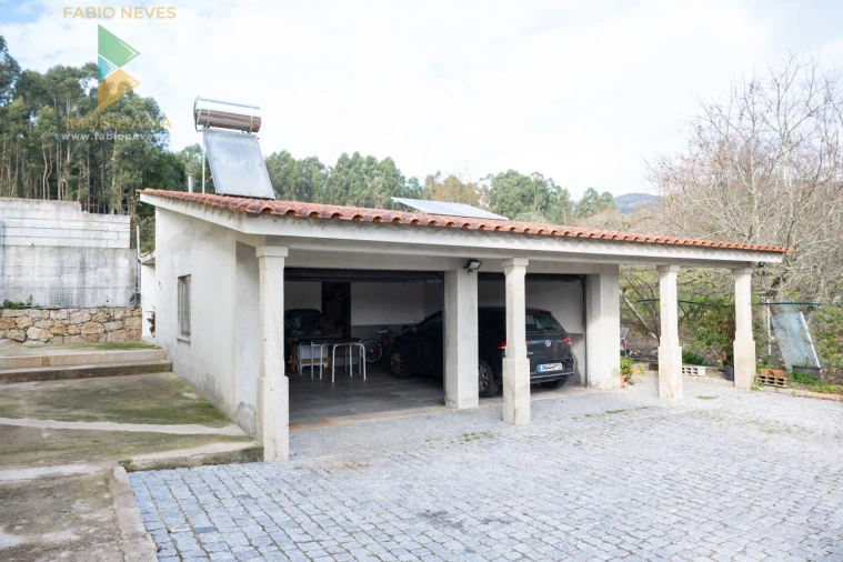 Moradia T4 para Venda em Calheiros Foto 57