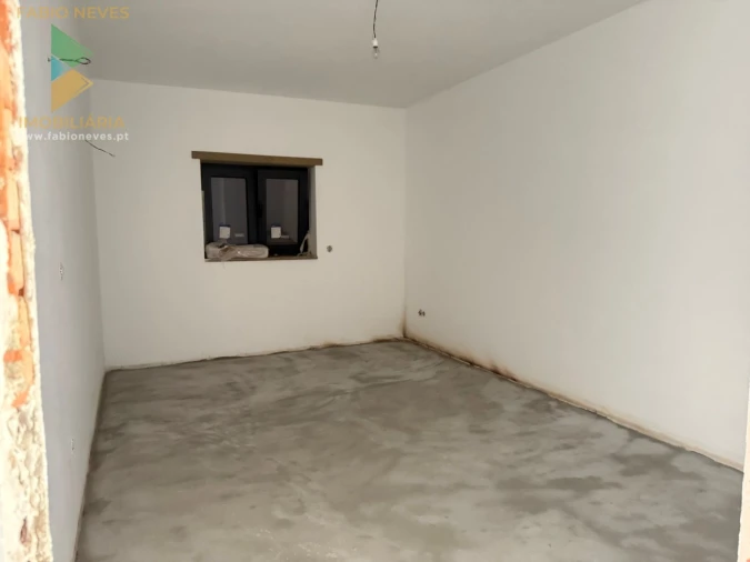 Moradia T4 para Venda em Britelo Foto 17