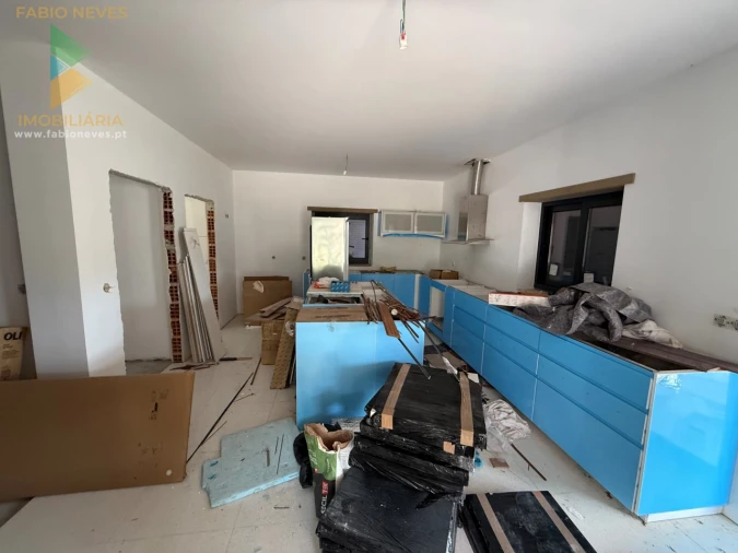 Moradia T4 para Venda em Britelo Foto 23