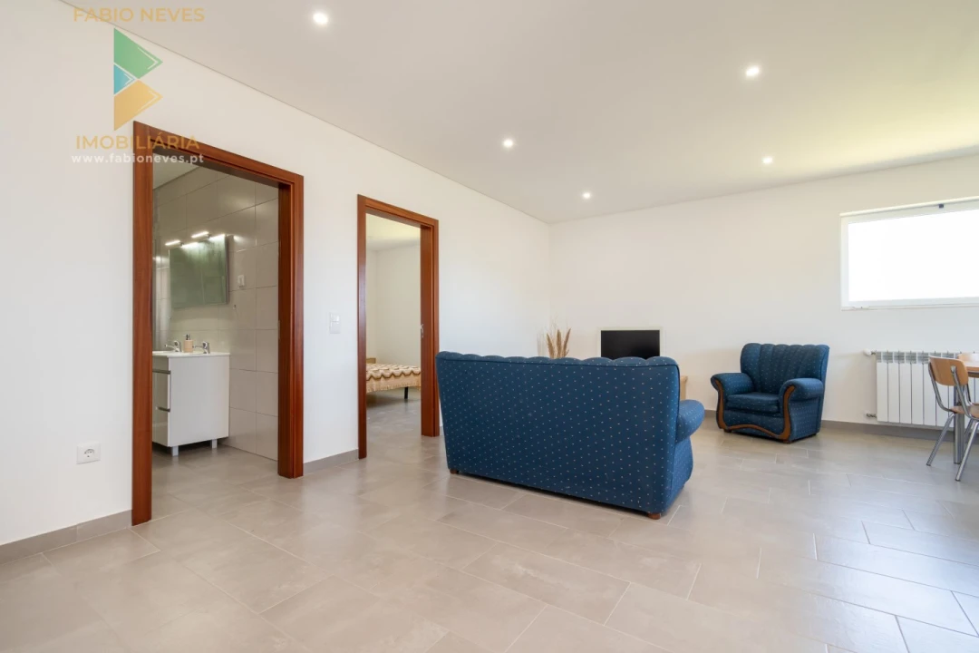 Moradia T10 para Venda em Longroiva Foto 16