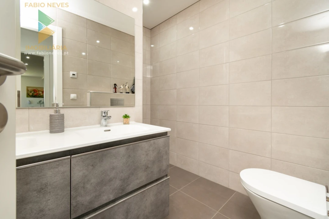 Moradia T10 para Venda em Longroiva Foto 37