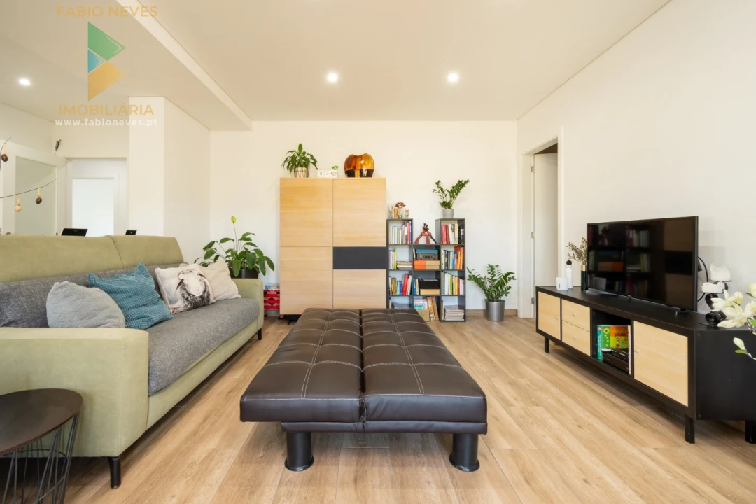 Moradia T10 para Venda em Longroiva Foto 51