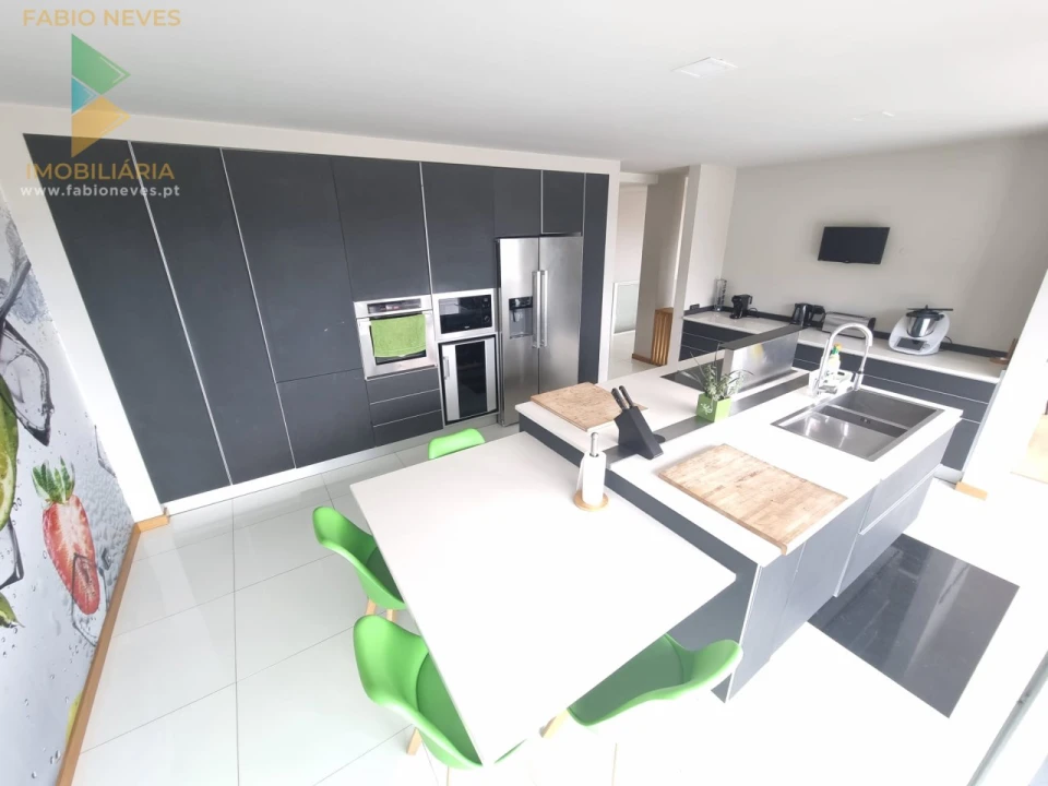 Moradia T5 para Venda em Verdoejo Foto 17