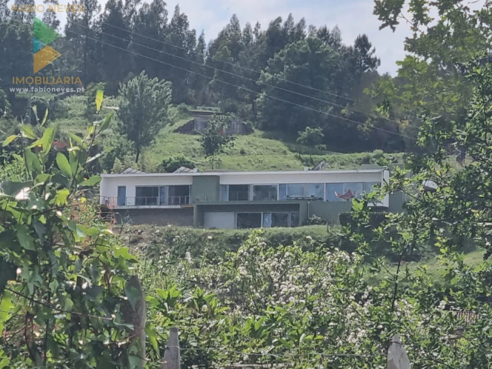 Moradia T5 para Venda em Verdoejo Foto 1