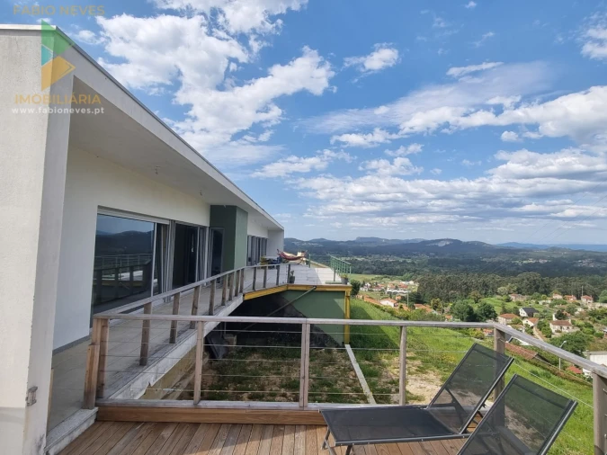 Moradia T5 para Venda em Verdoejo Foto 3